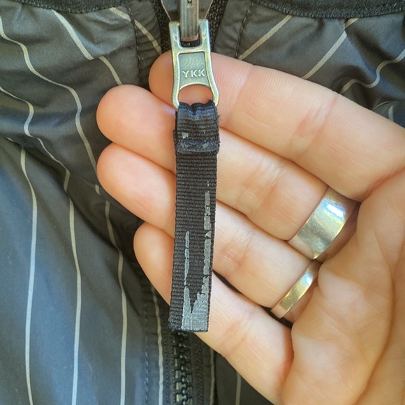 ❄️ The North Face 550 Down Reversible Puffer - Picture 9 of 14